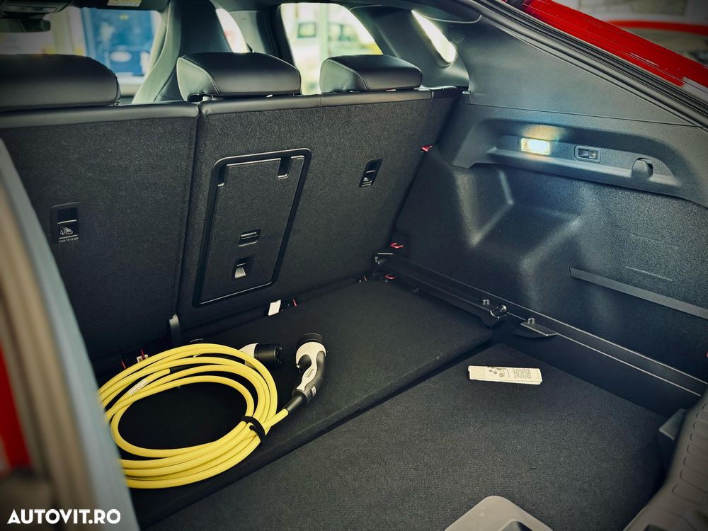 Ford Capri 77kWh RWD Premium - 28