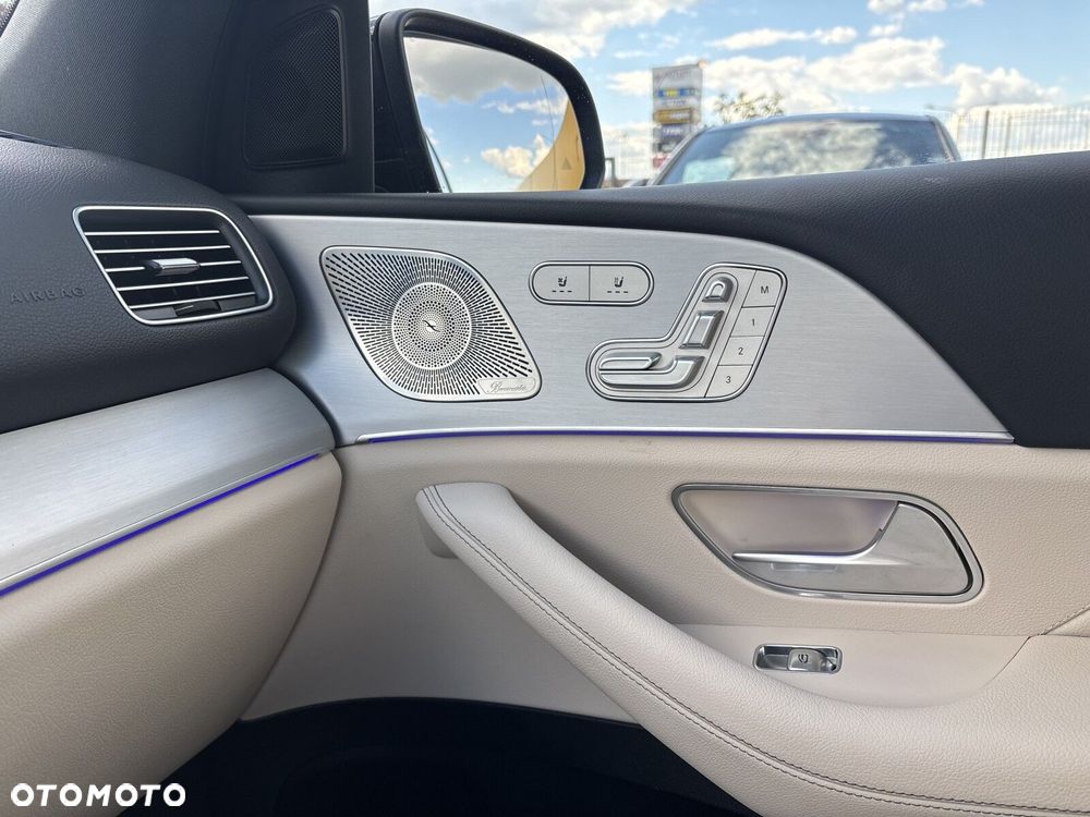 Mercedes-Benz GLE - 28