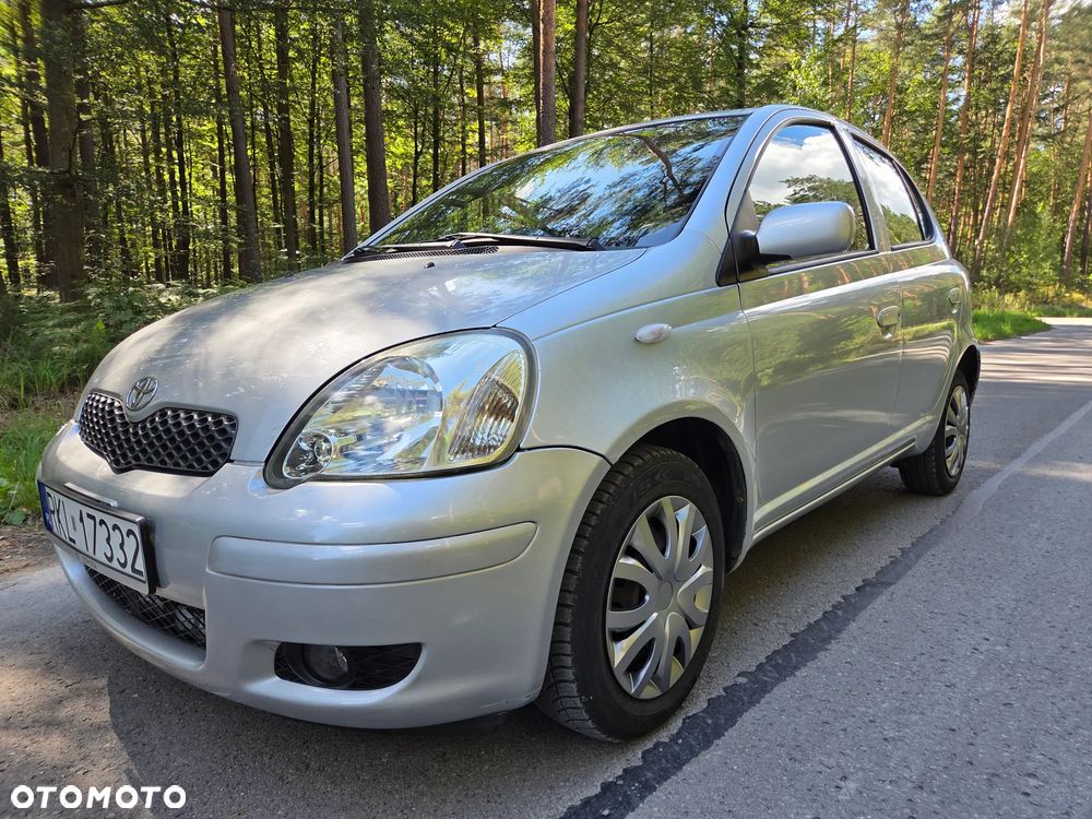 Toyota Yaris 1.0 Base - 2