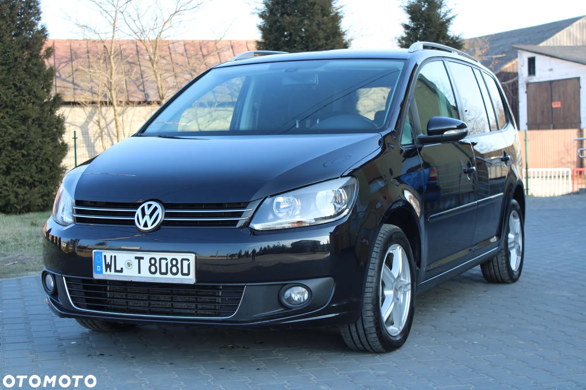 Volkswagen Touran 1.6 TDI DPF BlueMotion Technology DSG Comfortline - 1