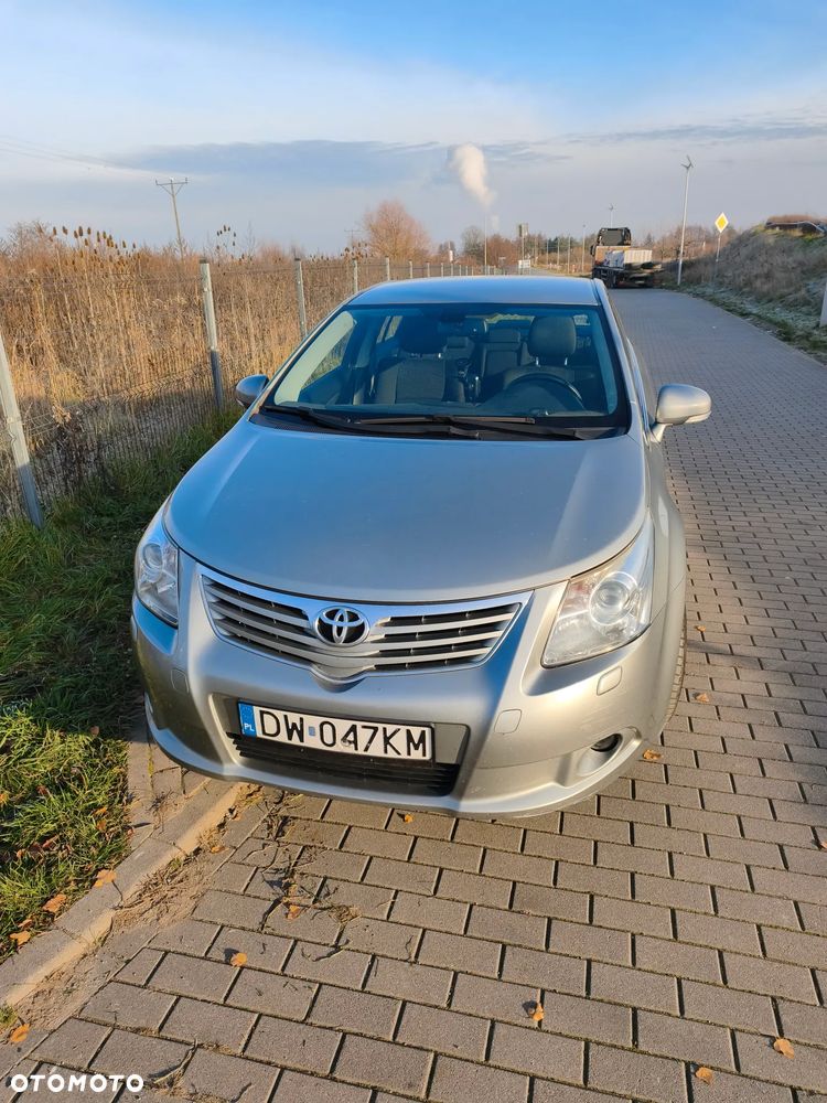 Toyota Avensis 2.0 Sol plus - 8