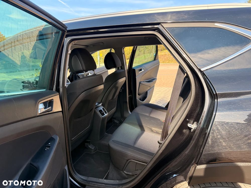 Hyundai Tucson 1.7 CRDI BlueDrive GO 2WD - 14