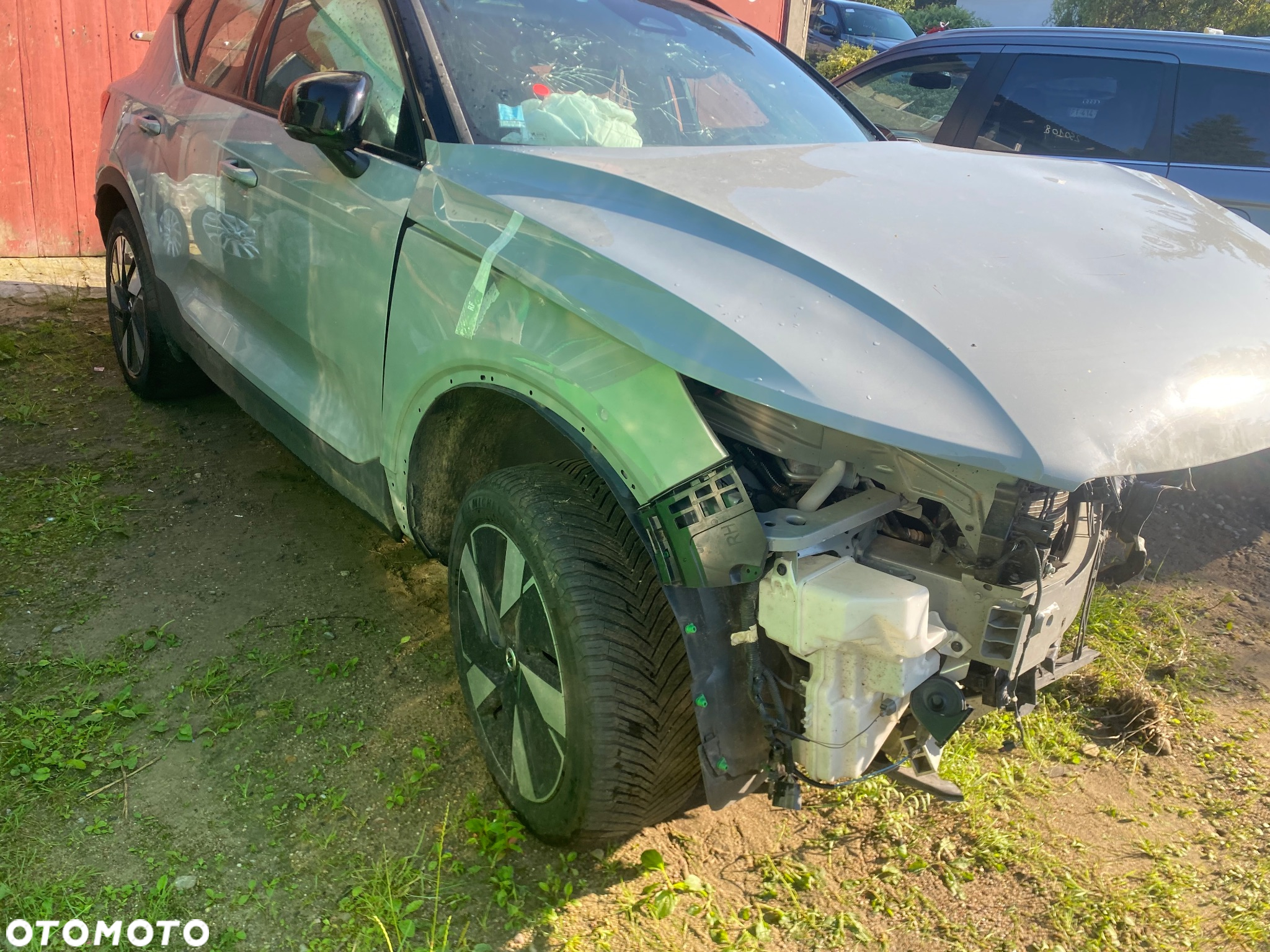 Volvo XC 40 Recharge 82 kWh Single M Extended Range RWD Plus - 4
