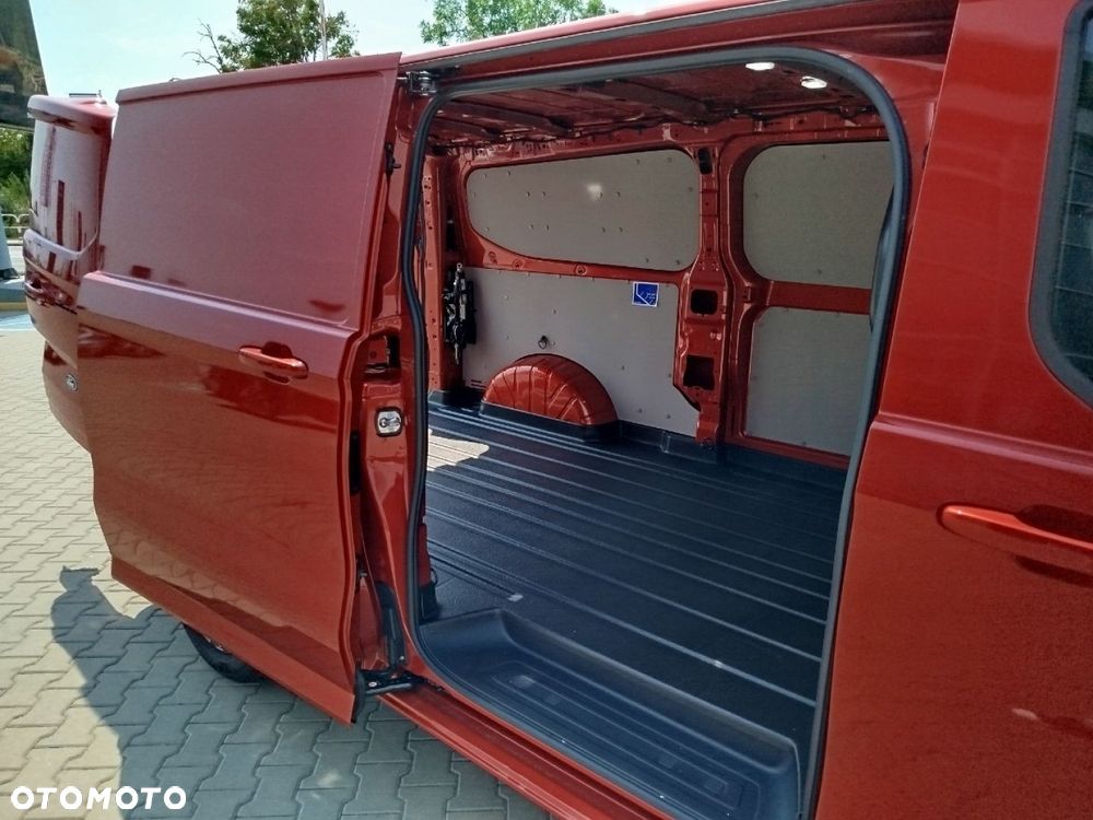 Ford Transit Custom - 13