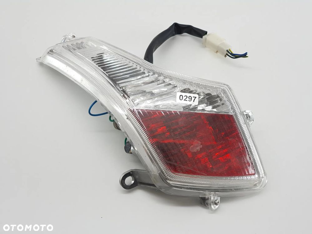 LAMPA TYL PRAWA KIERUNKOWSKAZ  PEUGEOT E-VIVACITY - 1