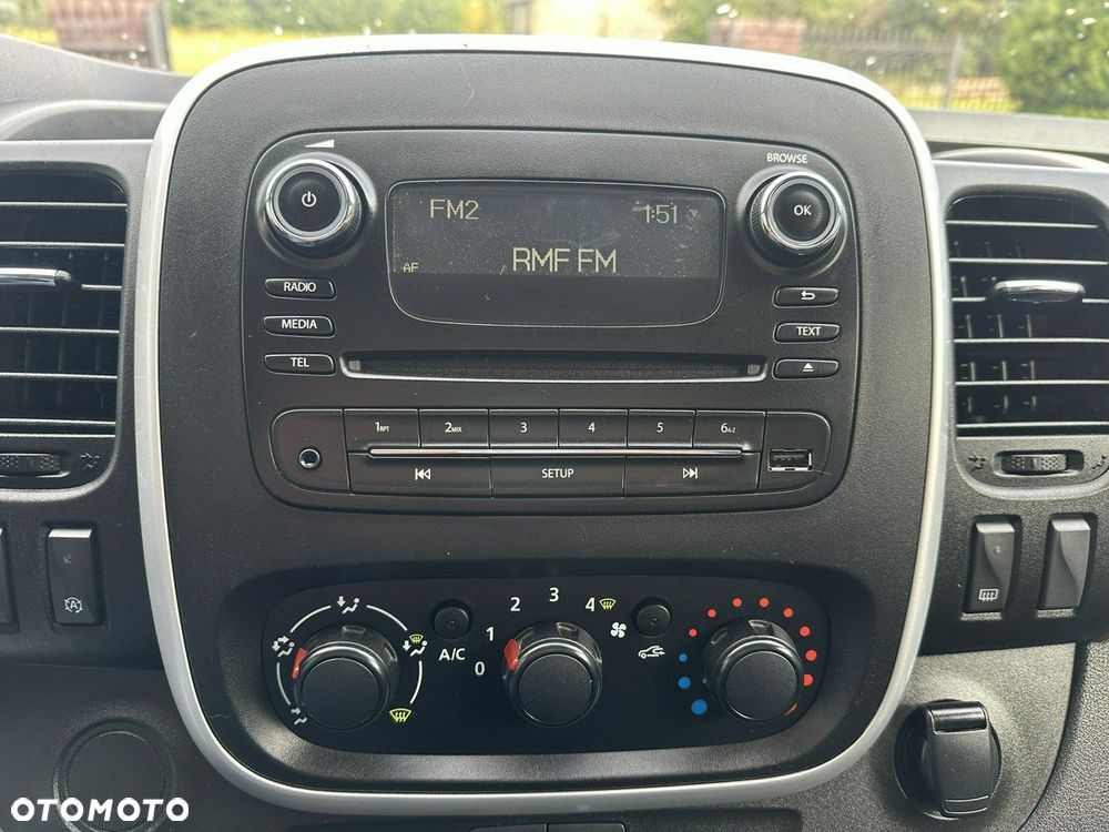 Renault Trafic - 22