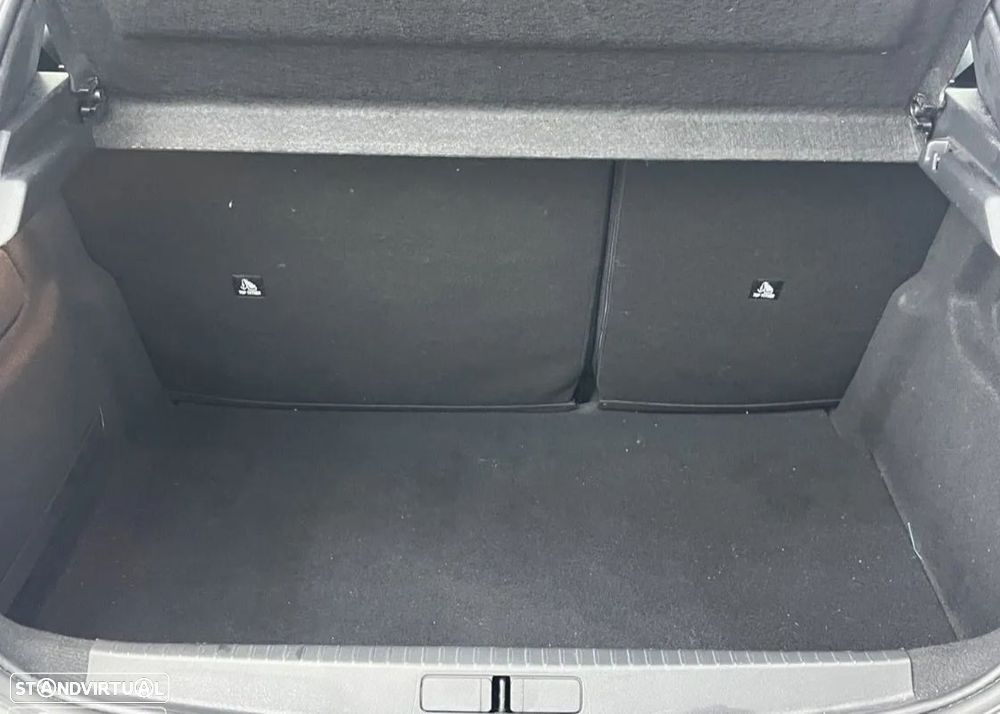 Peugeot 208 1.2 PureTech Active Pack - 20