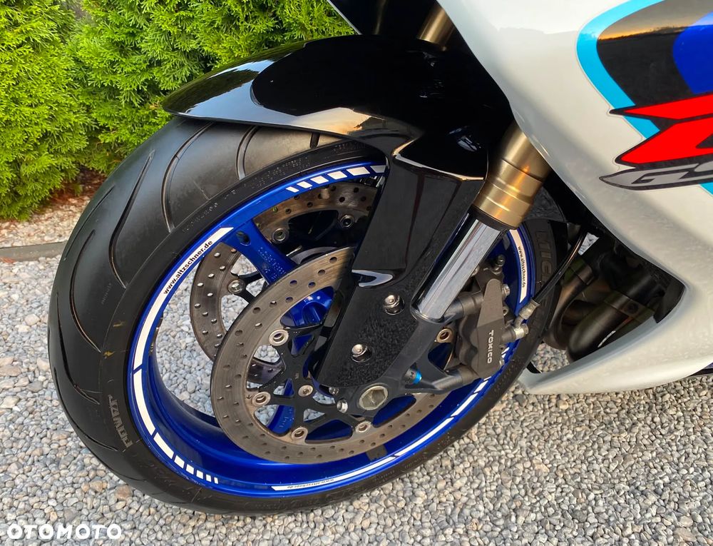 Suzuki GSX-R - 24