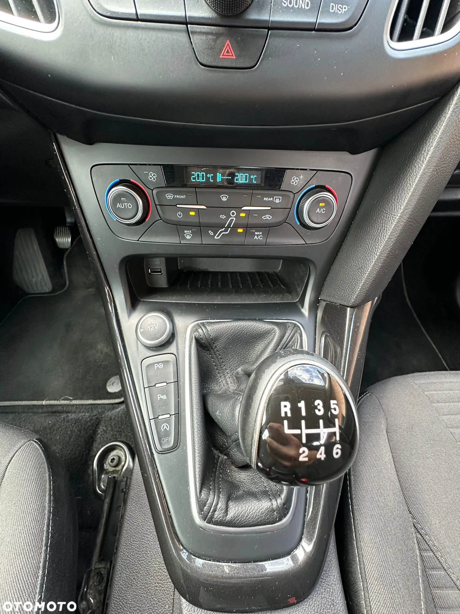Ford Focus - 17
