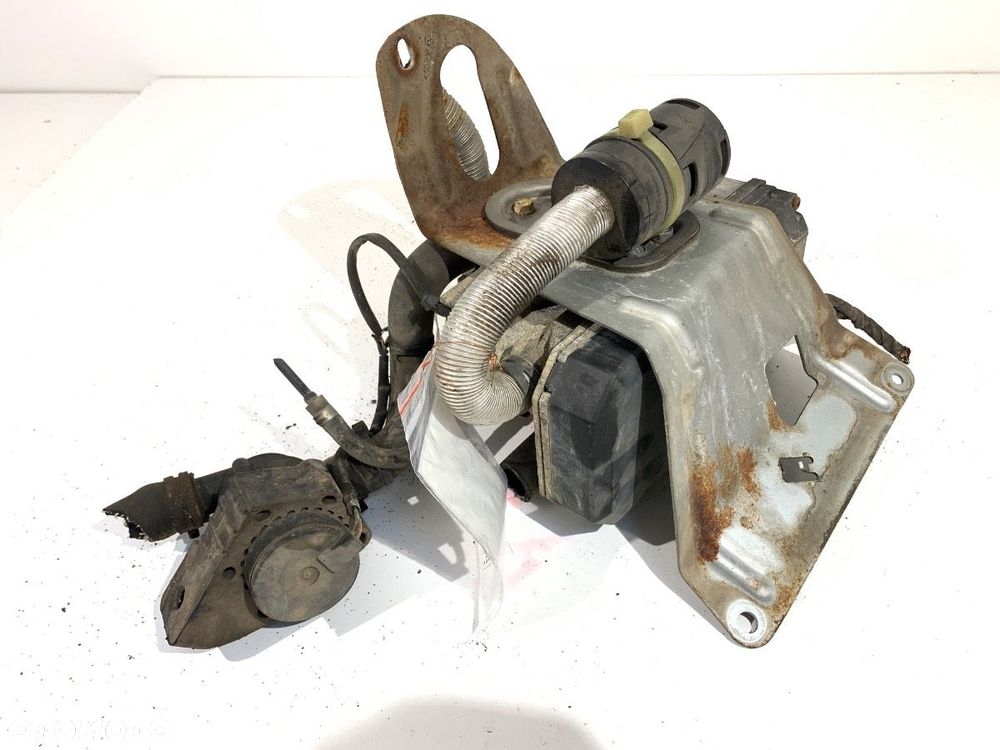 WEBASTO - 611.00 PLN - BMW 5 Touring (E61) 2004 - 2010 520 i 125 kW [170 KM] benzyna 2007 - 2010 - 4