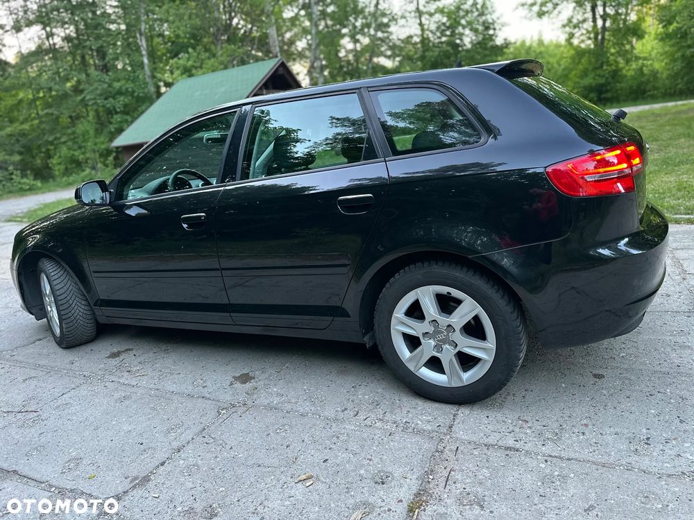 Audi A3 Sportback - 6