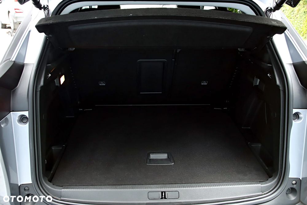 Peugeot 3008 1.2 PureTech Allure Pack S&S EAT8 - 24