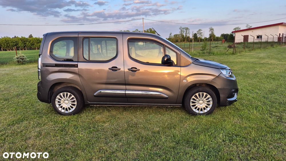 Toyota Proace City 1.2 D-4T Long 2,3t Active (bryg.) - 14