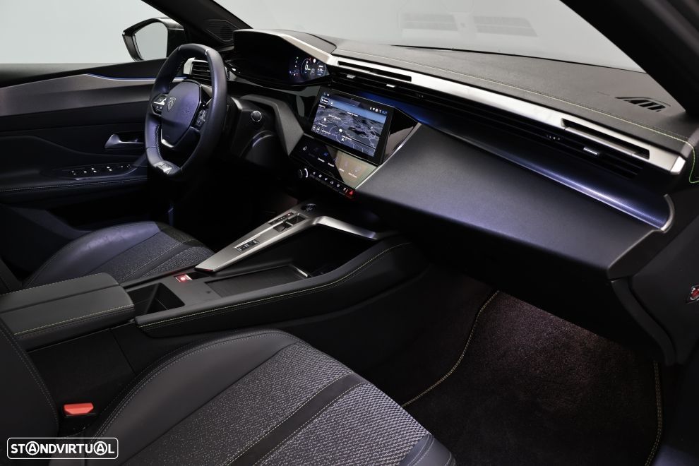 Peugeot 408 1.6 Hybrid GT e-EAT8 - 21