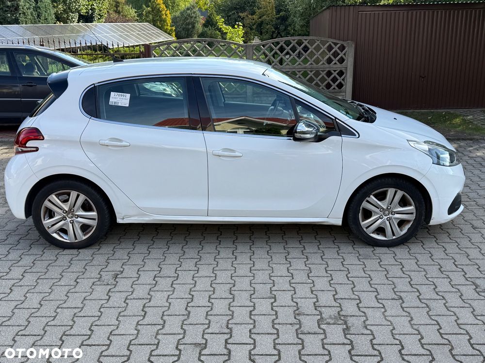 Peugeot 208 1.6 BlueHDi Allure S&S - 4