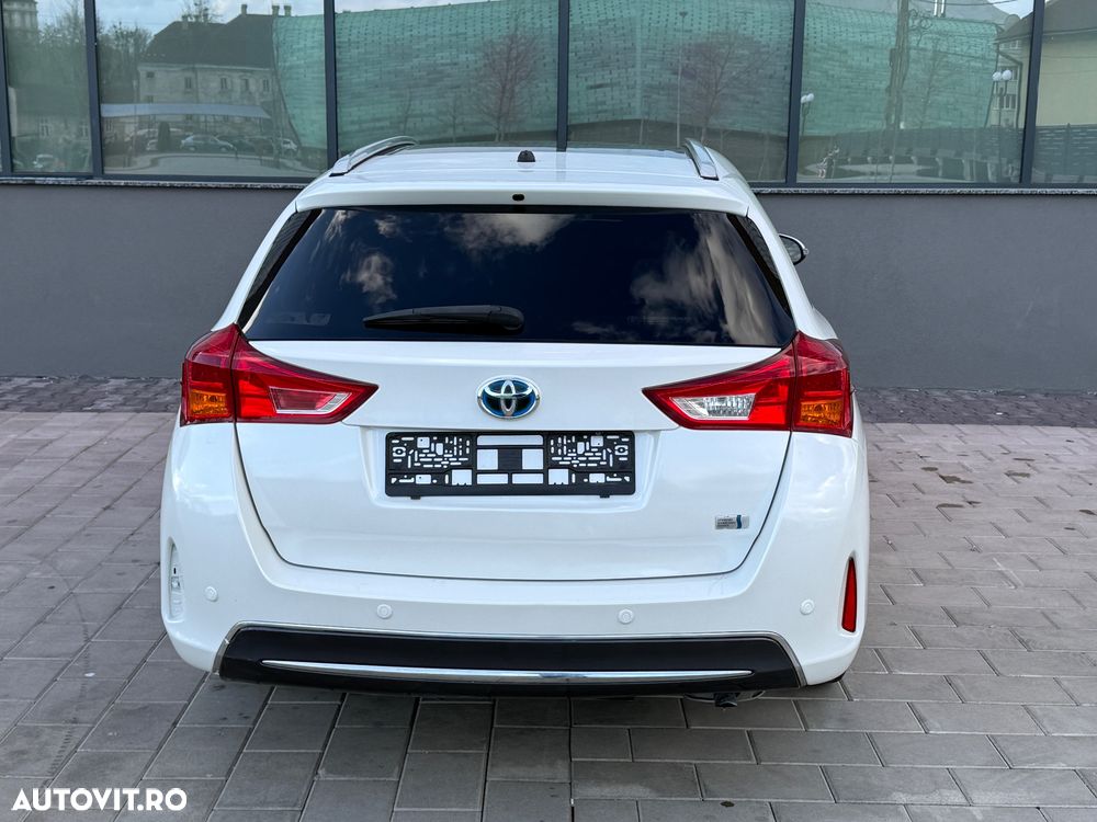 Toyota Auris 1.8 L VVT-i Luna - 15
