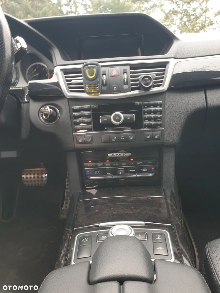 Mercedes-Benz Klasa E 350 CDI DPF 4Matic BlueEFFICIENCY 7G-TRONIC Avantgarde - 9