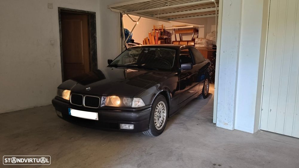 BMW 316 i Compact - 11