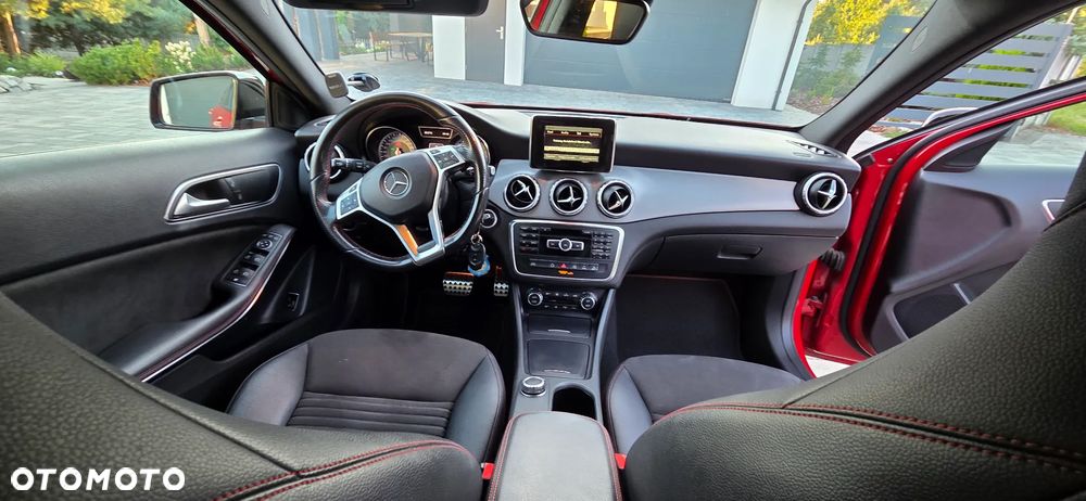 Mercedes-Benz GLA 250 4-Matic - 5