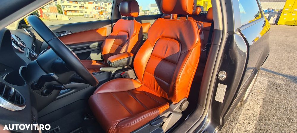 Audi A3 1.9 TDI DPF S tronic Ambiente - 8