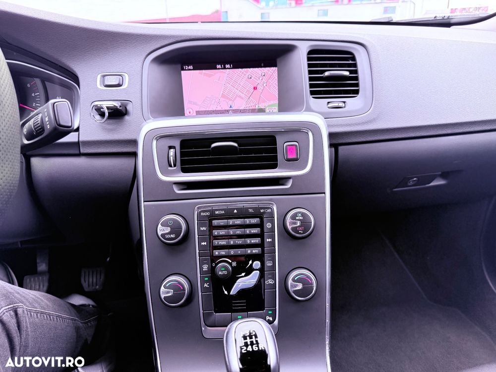 Volvo S60 - 28