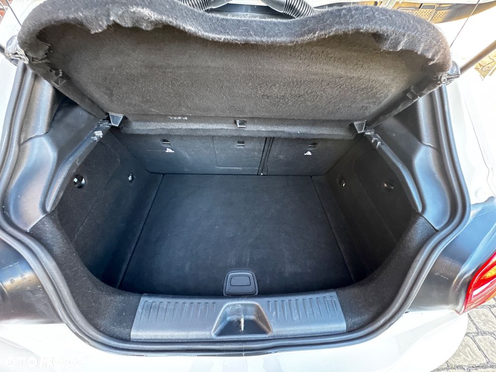 Mercedes-Benz Klasa A 180 d 7G-DCT AMG Line - 29