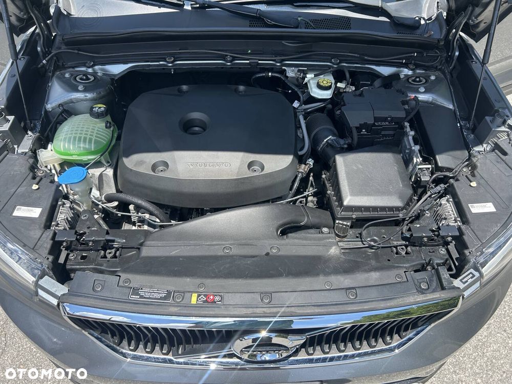 Volvo XC 40 T5 AWD Momentum - 24