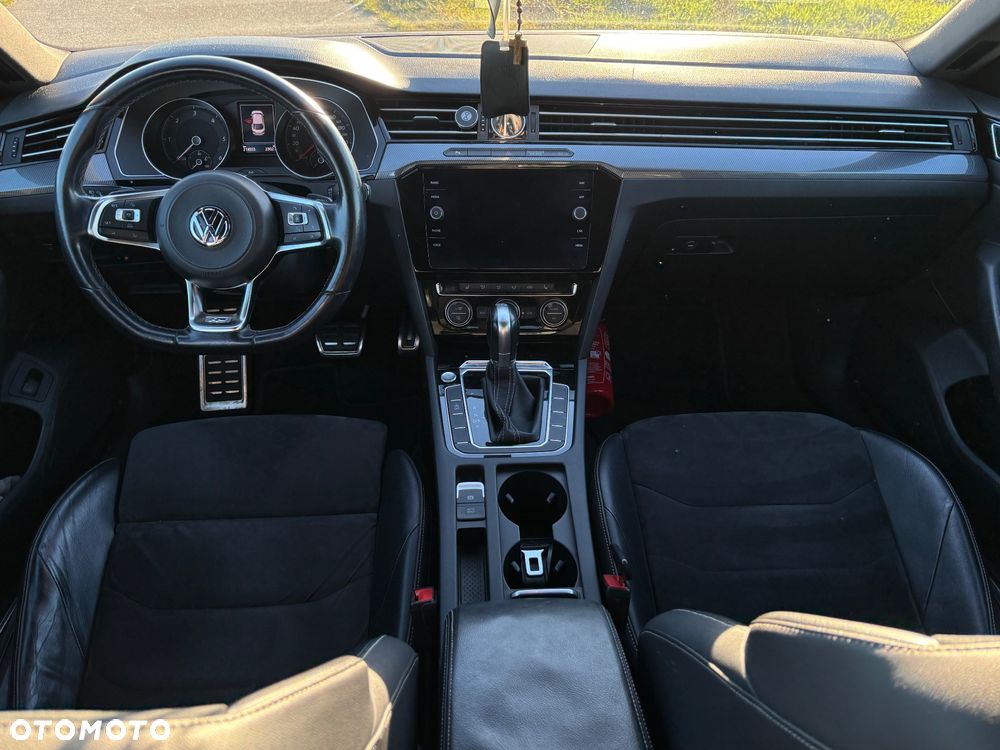 Volkswagen Arteon 2.0 TDI SCR R-Line DSG - 15