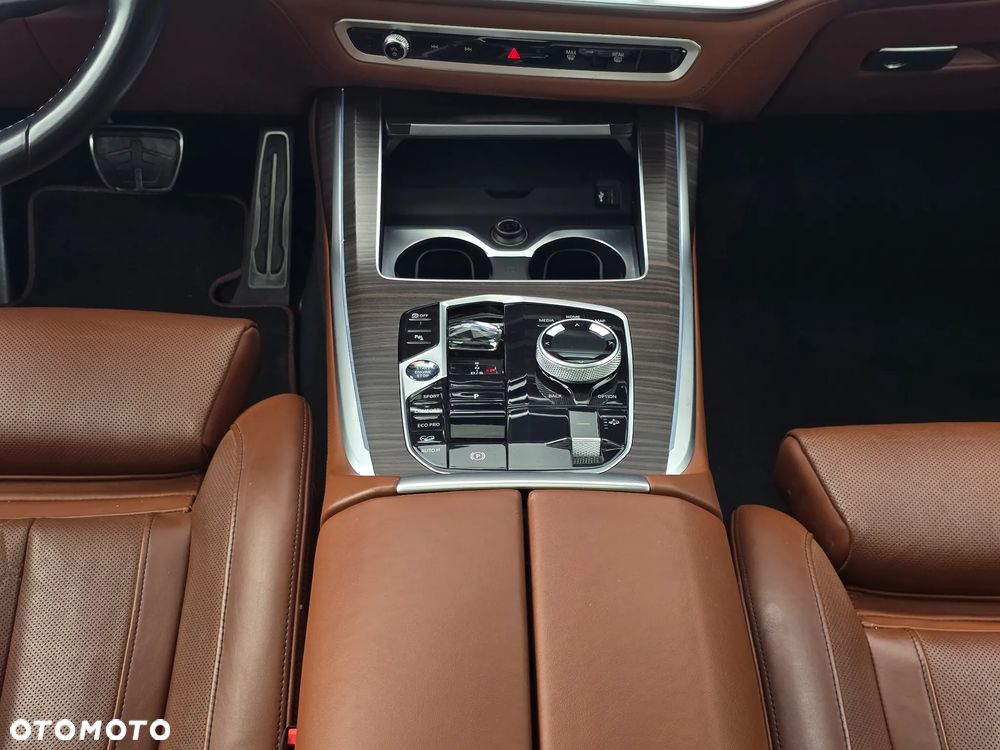 BMW X7 M60i xDrive mHEV sport - 23