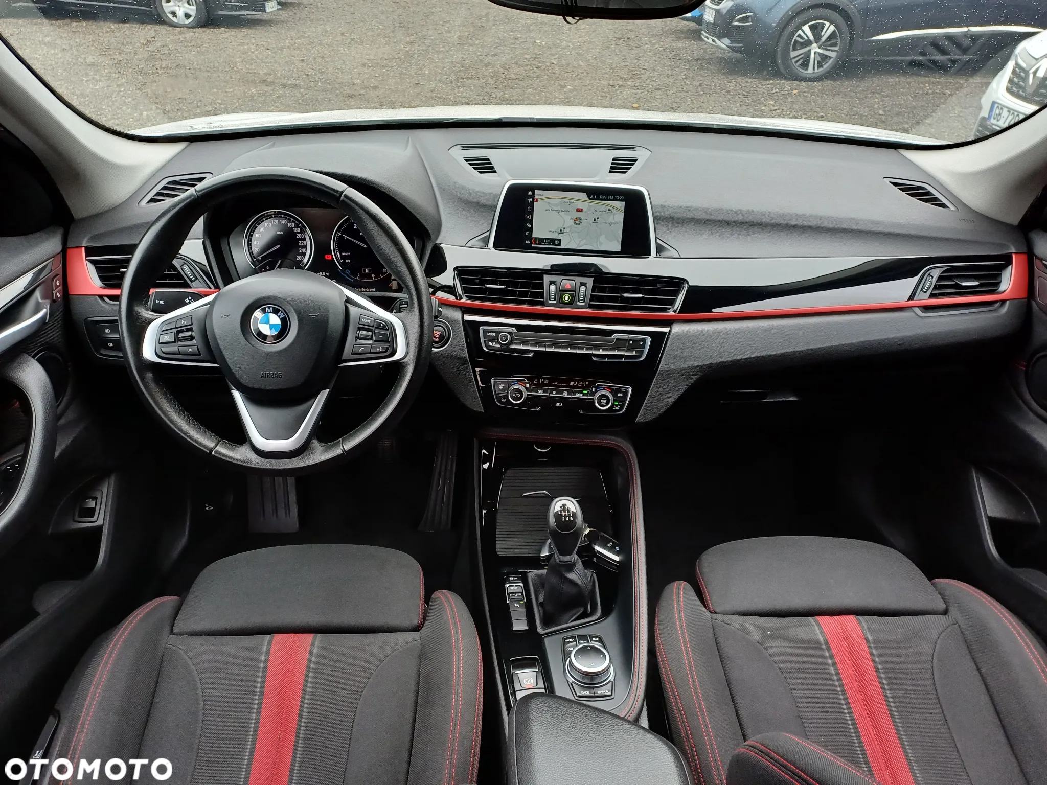BMW X1 sDrive16d Sport Line - 24