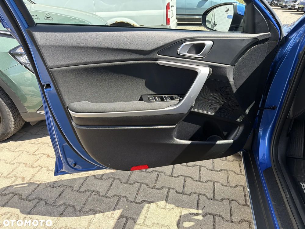 Kia XCeed 1.5 T-GDI M - 11