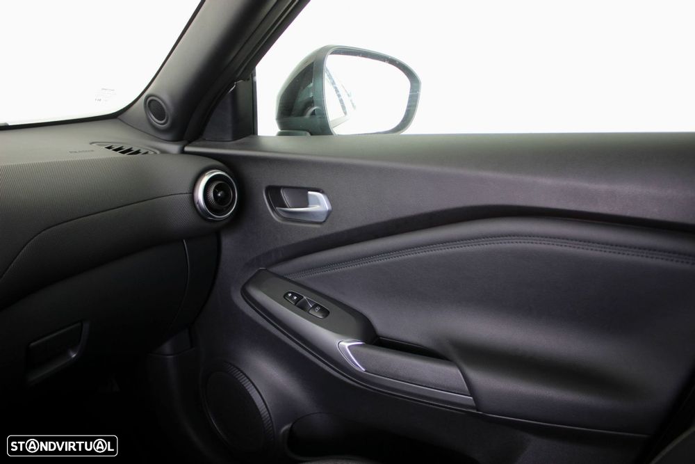 Nissan Juke 1.0 DIG-T N-Connecta NAV. DCT - 43