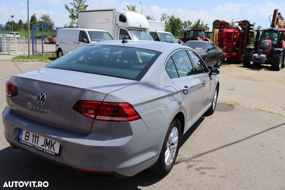 Volkswagen Passat 1.5 TSI ACT DSG Comfortline - 7