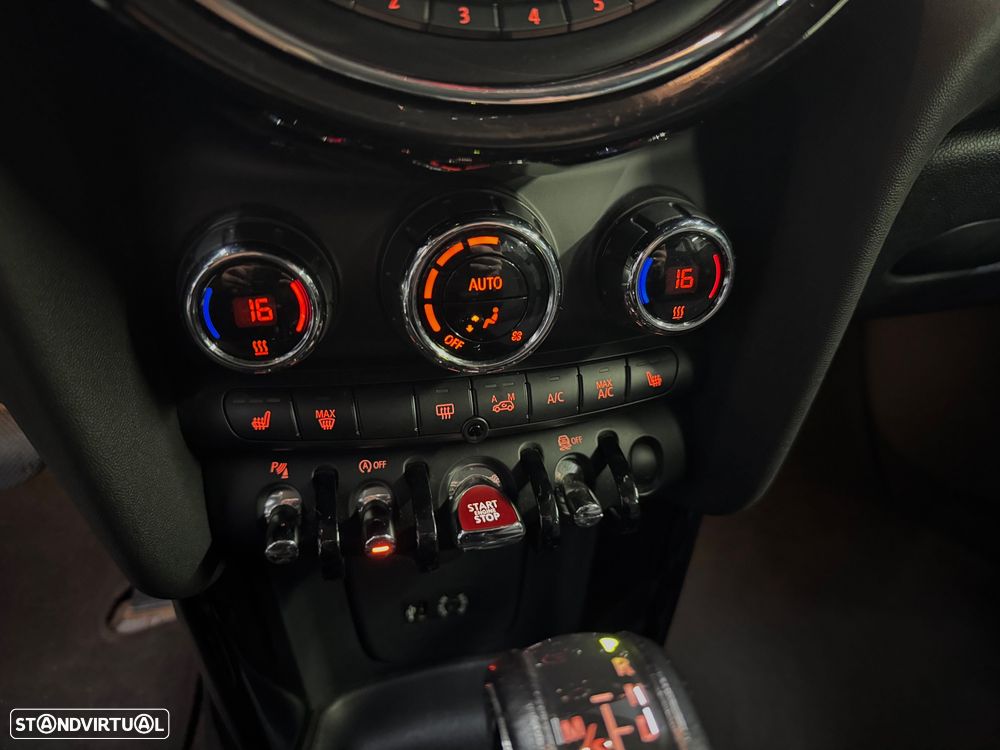MINI 3 Portas Cooper Auto - 15