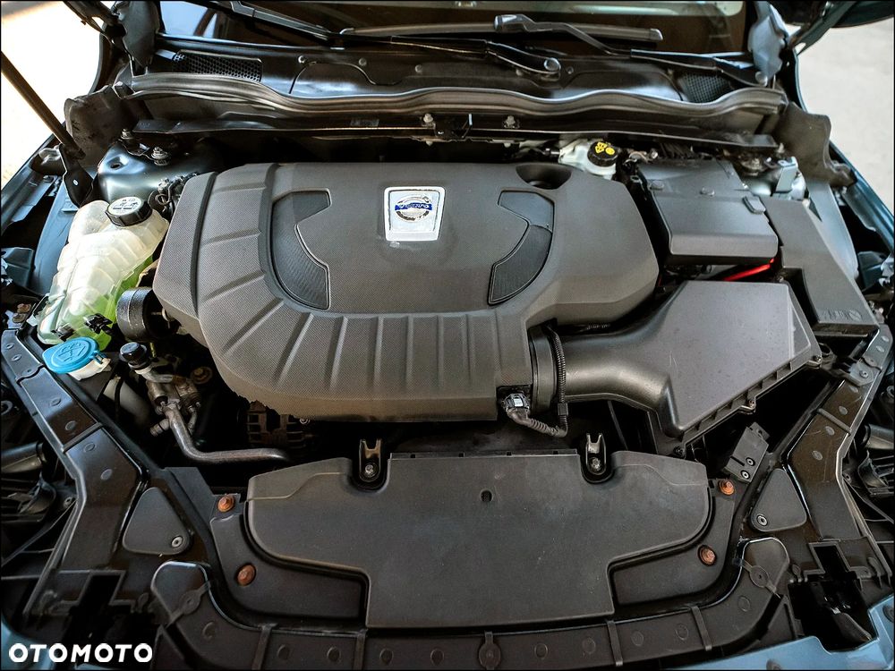 Volvo V40 D3 Summum - 40