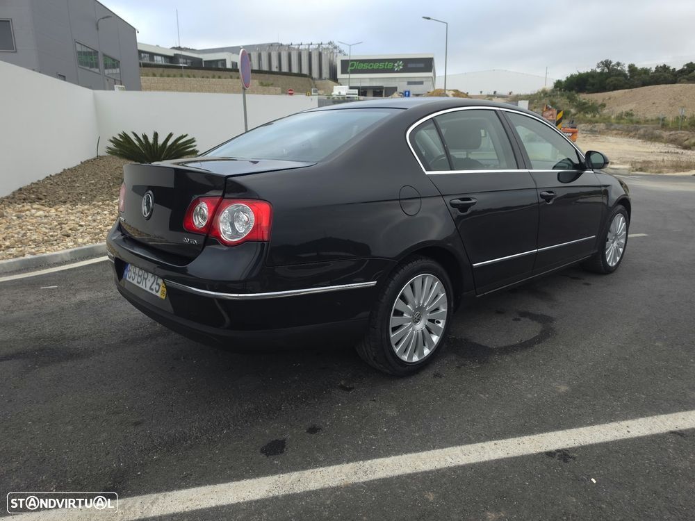 VW Passat 2.0 TDI Highline - 4