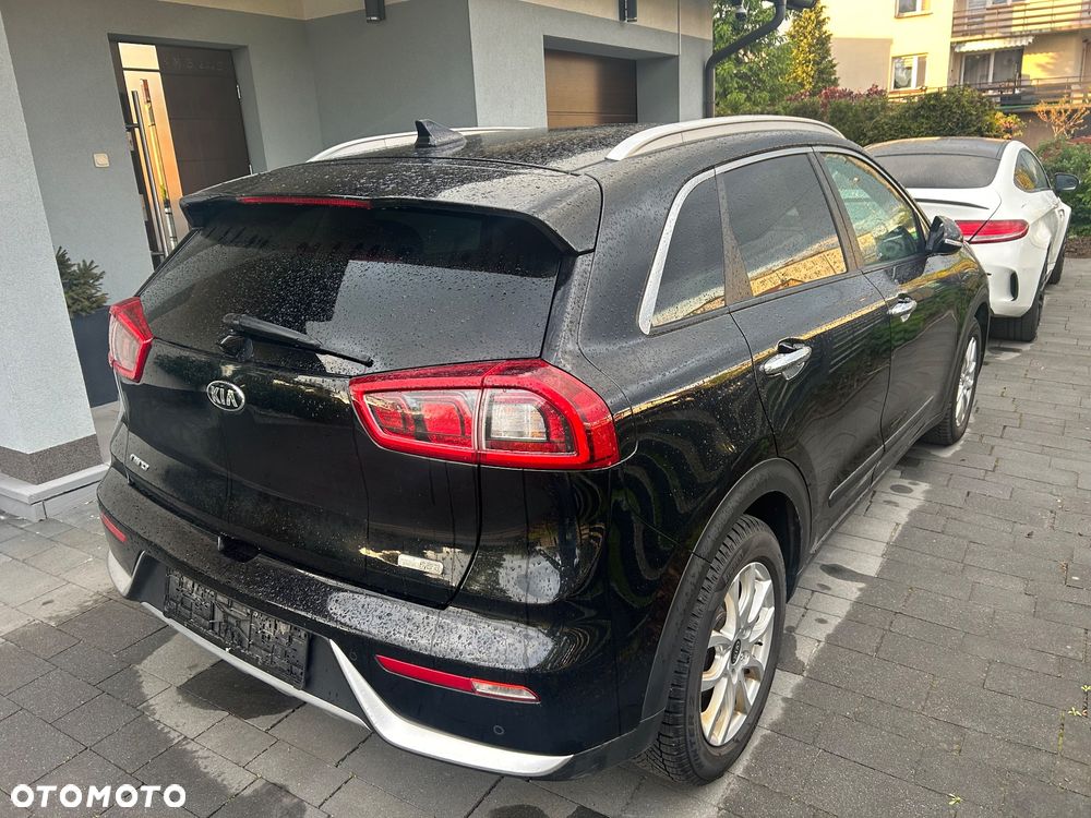 Kia Niro 1.6 GDI Hybrid M - 3
