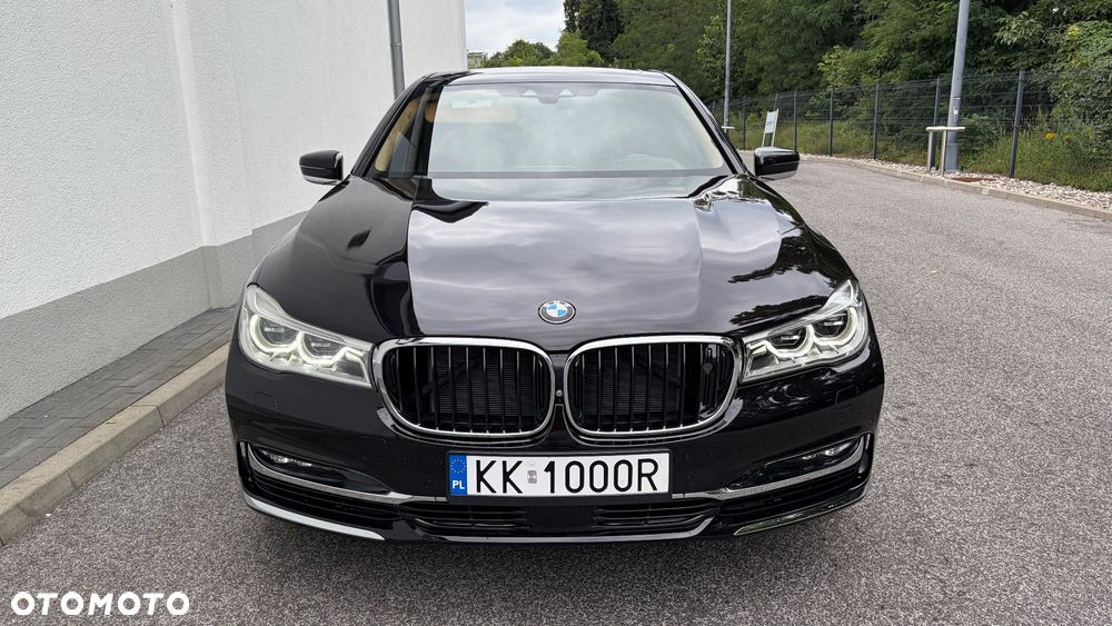 BMW Seria 7 750Li xDrive - 5
