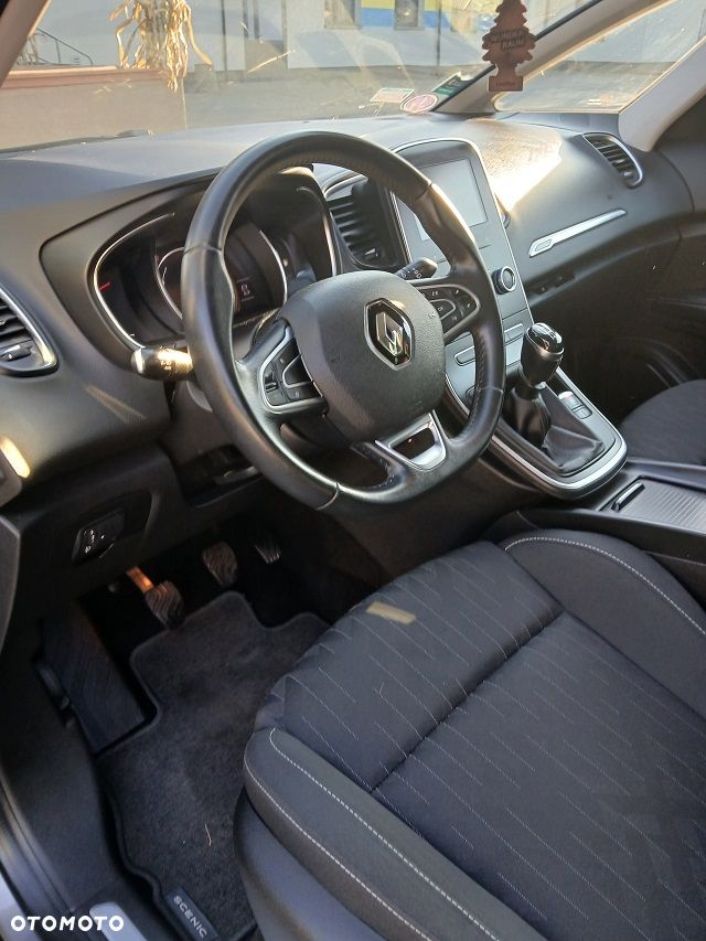 Renault Scenic - 13