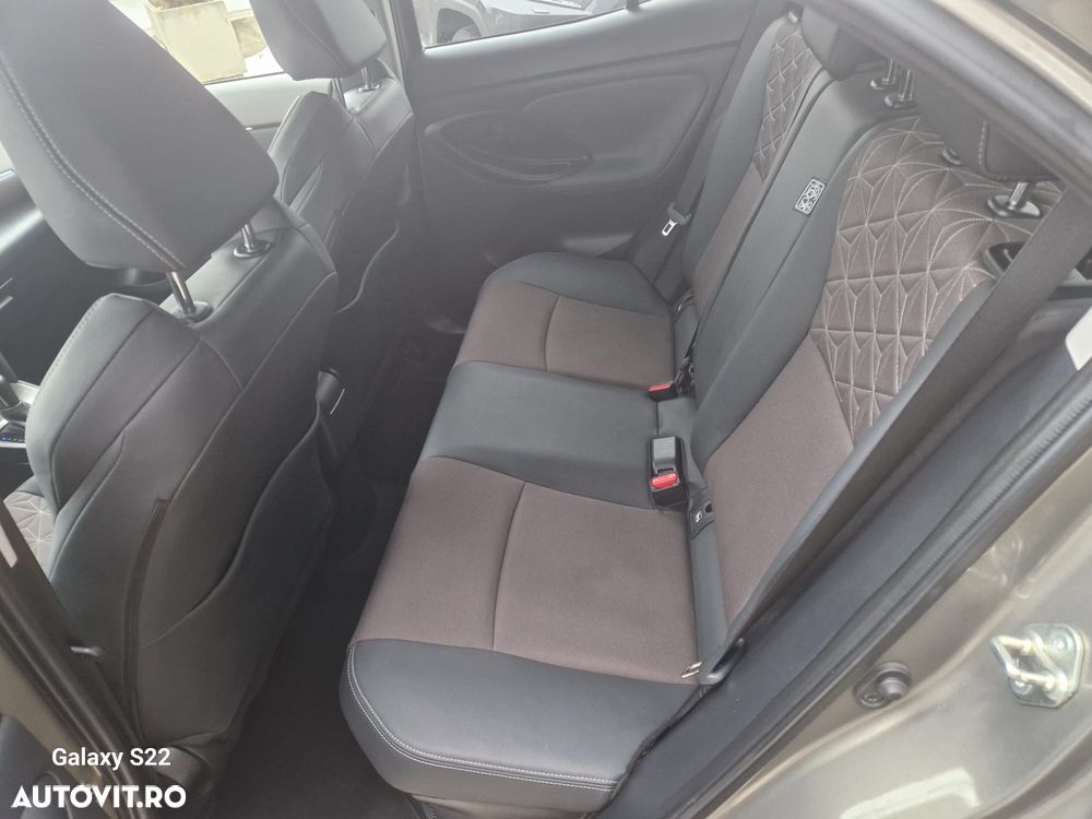 Toyota Yaris Cross 1.5 VVT-i HSD 4x2 Exclusive Elegant - 21