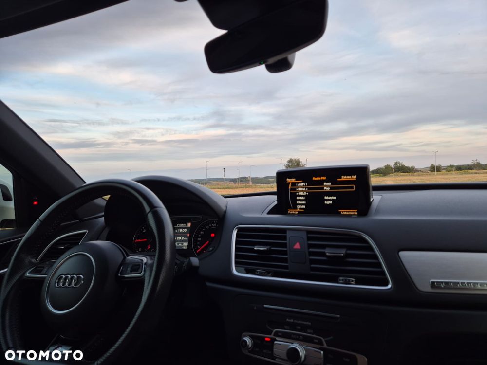 Audi Q3 35 TDI Quattro S tronic S line - 15