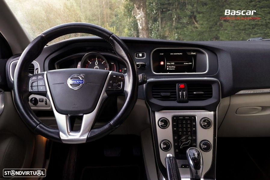 Volvo V40 Cross Country 1.6 D2 VOR Powershift - 22