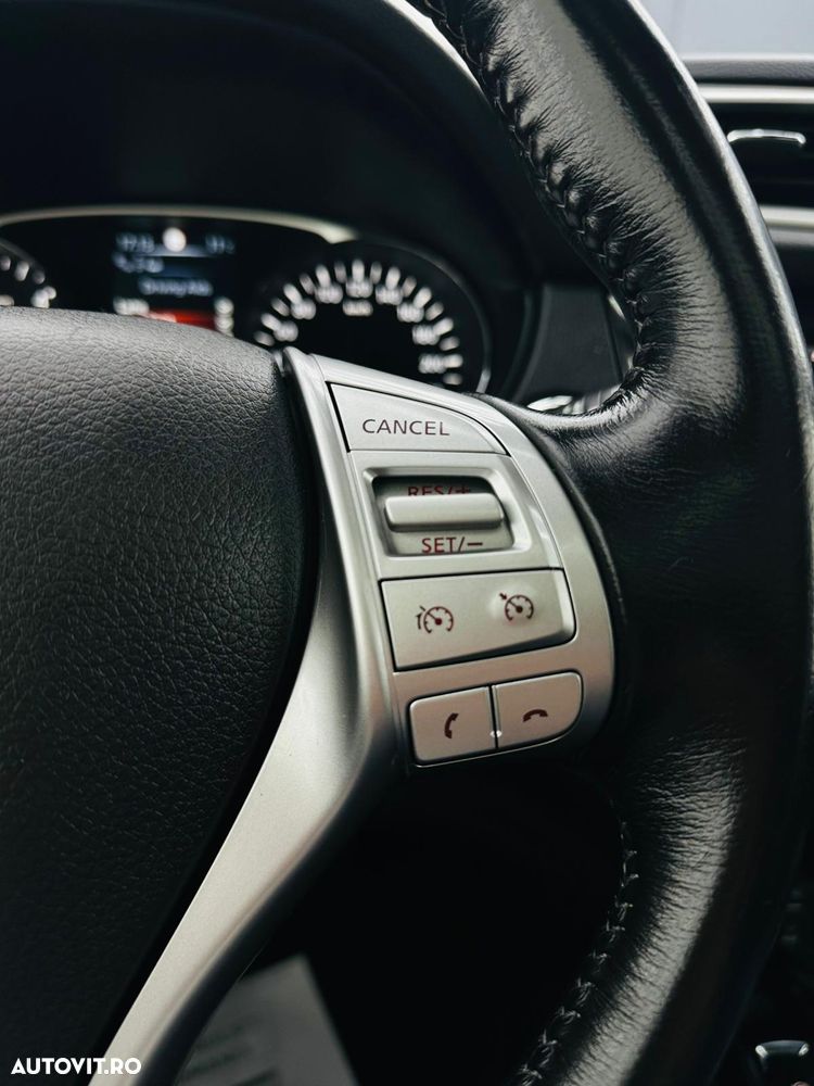 Nissan X-Trail 1.6 dCi Xtronic Tekna - 32