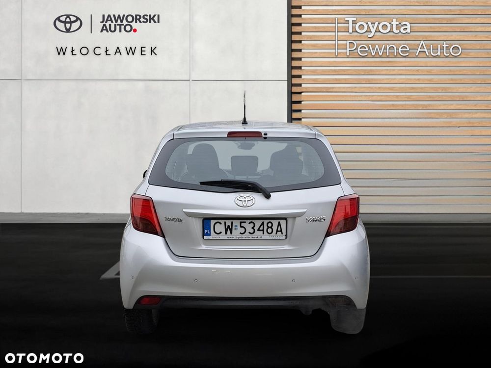 Toyota Yaris - 4