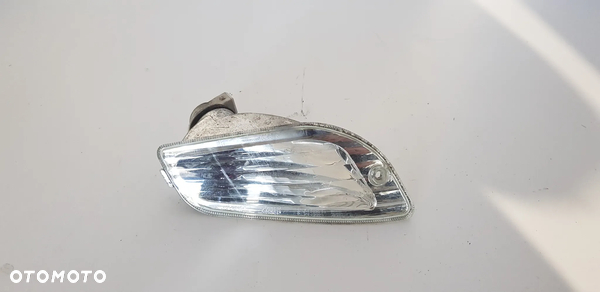Piaggio Vespa GTS 125 Kierunkowskaz Kierunek Migacz