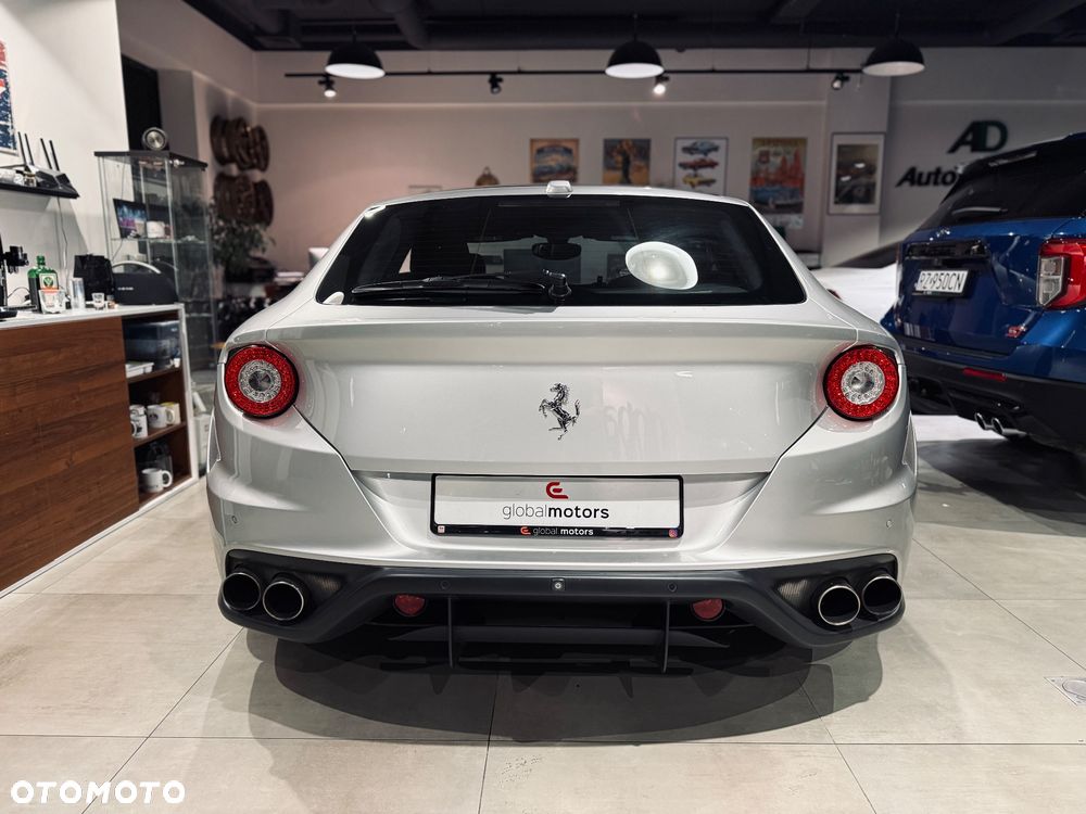Ferrari FF - 5
