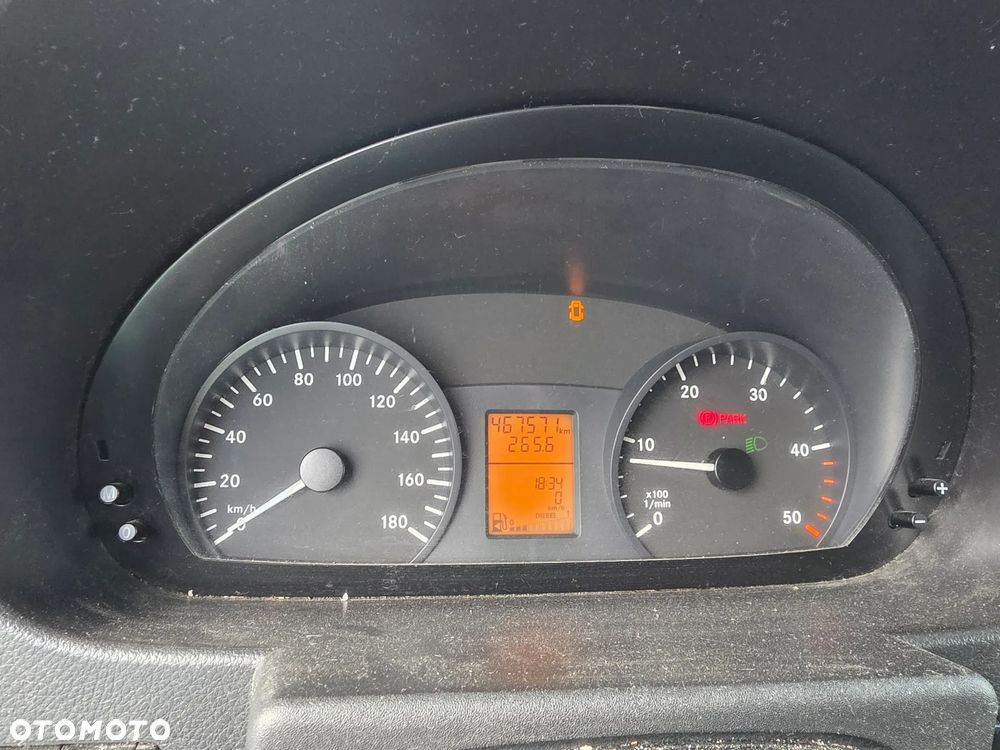 Mercedes-Benz Sprinter - 7
