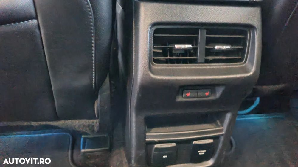 Ford Edge 2.0 TDCi Bi-Turbo 4x4 Titanium - 28