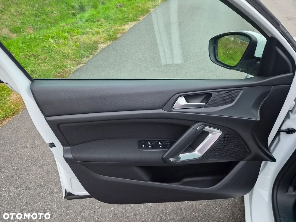 Peugeot 308 2015