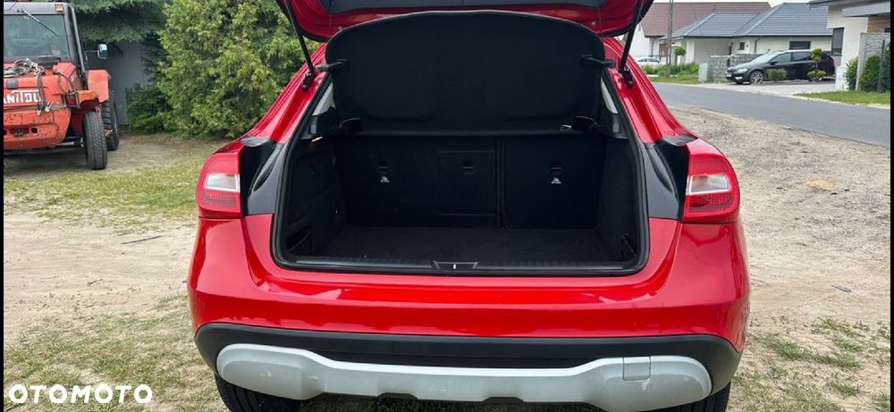 Mercedes-Benz GLA 200 7G-DCT Peak Edition - 22